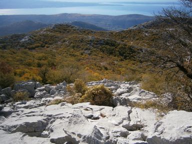 Mosor izvan Staze, Veliki Kabal, Ljuti put na Ljuti Kamen