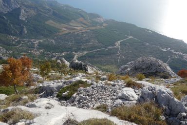 Biokovo izvan Staze, Kamenita polica - Čorlina