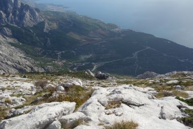 Biokovo izvan Staze, Kamenita polica - Čorlina